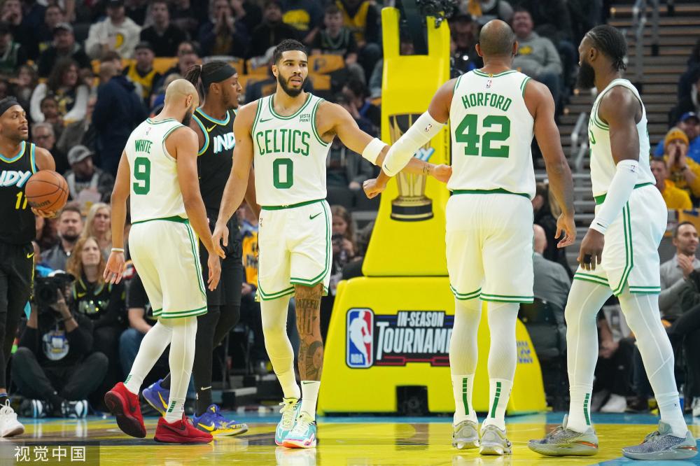 现出了超凡 现出了超凡